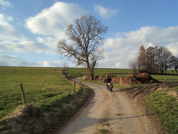 Motorrijder en korte bochtjes